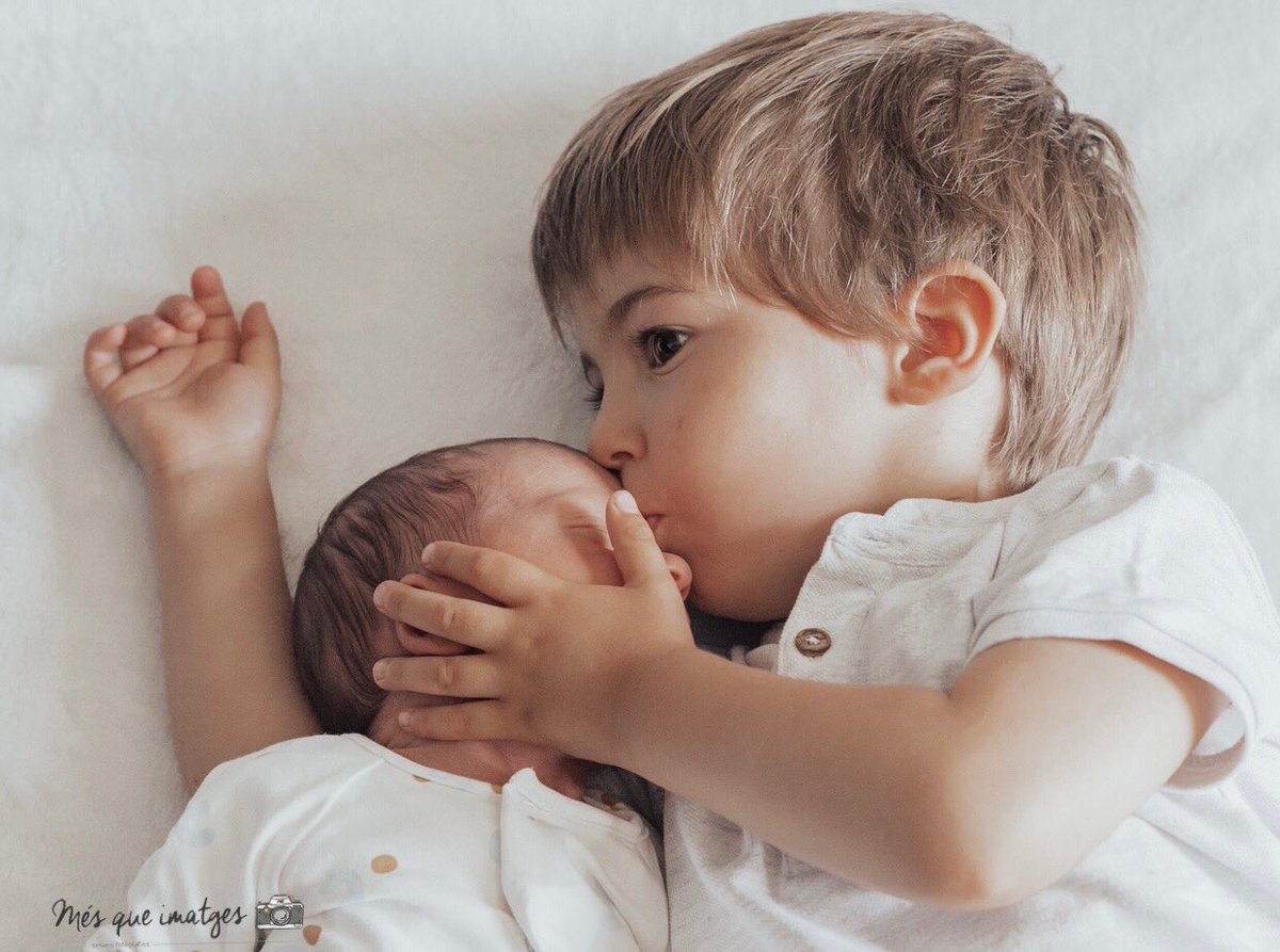 MesQueImatges's tweet photo. Reportatges  newborn a casa, fotografies naturals i al vostre entorn. 

#Mésqueimatges #Girona #lifestyle #regals #decoració #newborn 
#Impressió #Igersgirona #botiguesdegirona #descobreixgirona #comerçgirona #fotografgirona https://t.co/BC1NK7isLK
