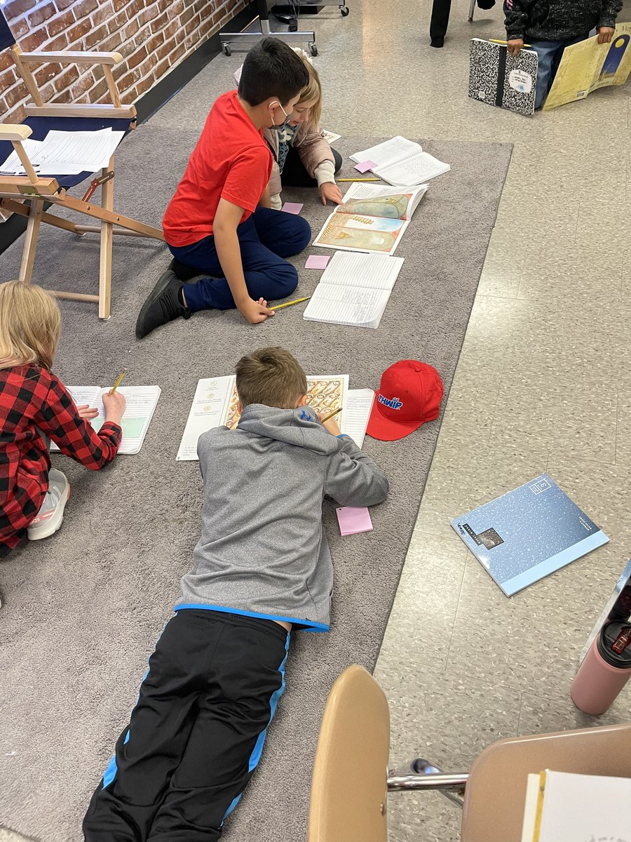 JDurbin2020's tweet photo. 3rd graders building knowledge of Galileo #ROCvision #noticeandwonder #witandwisdom @gifford_ms @rachel_sowder #strategicpartnering @kylecraighead85 @Ondie19 @UnionChief2017 @TEACH_Lawson https://t.co/YswAZX2ktO