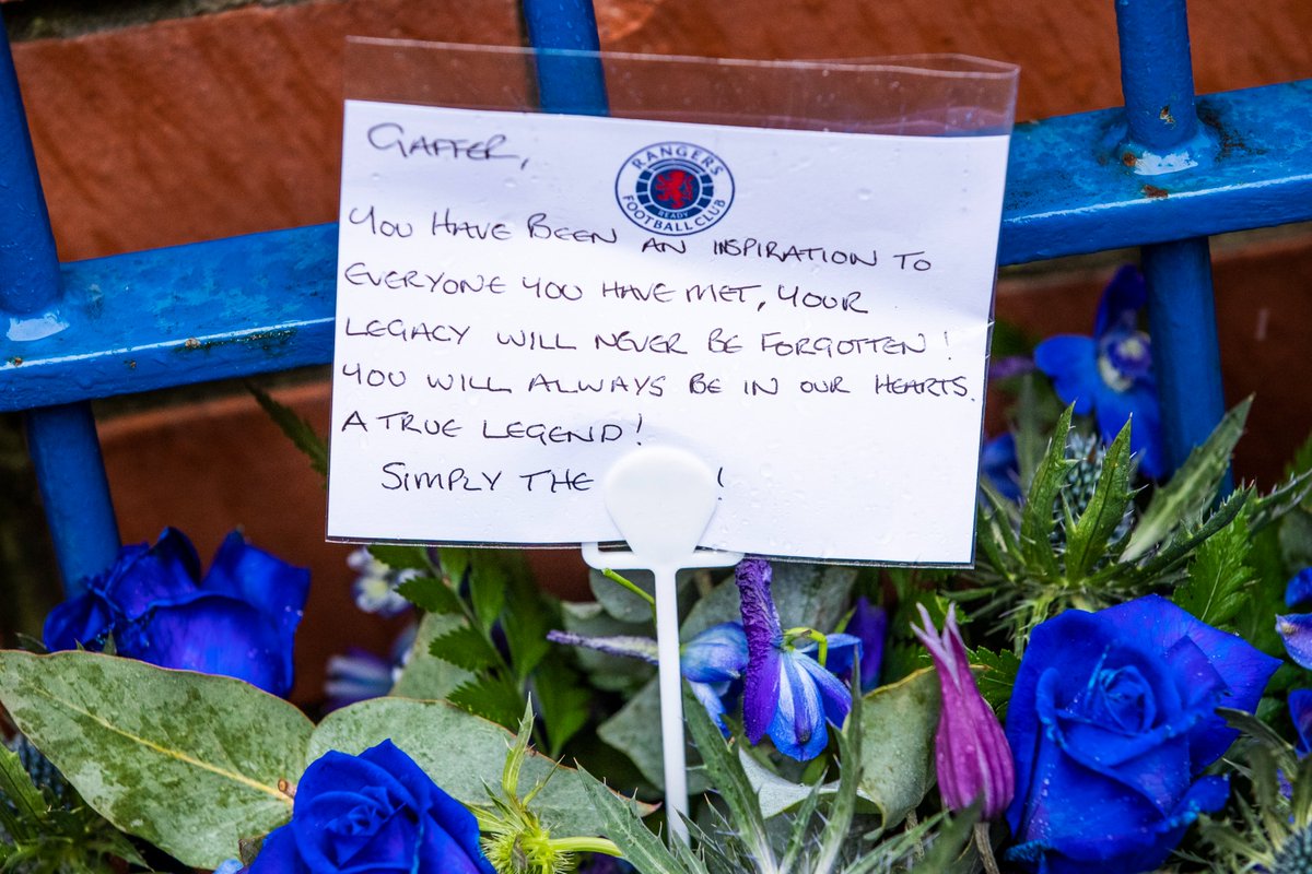 RangersFC's tweet photo. Club Directors, staff and players laid a wreath at Ibrox earlier today in tribute to Walter Smith. https://t.co/IhCNxIs68q