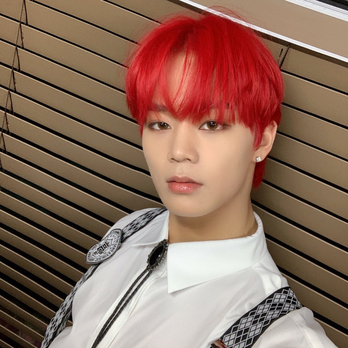 Image for [On] Red hair photo I haven't seen in a long time!! Did you enjoy Weekly Idol today? 💕💕 T1419 ON https://t.co/HtMNMnZRNN
