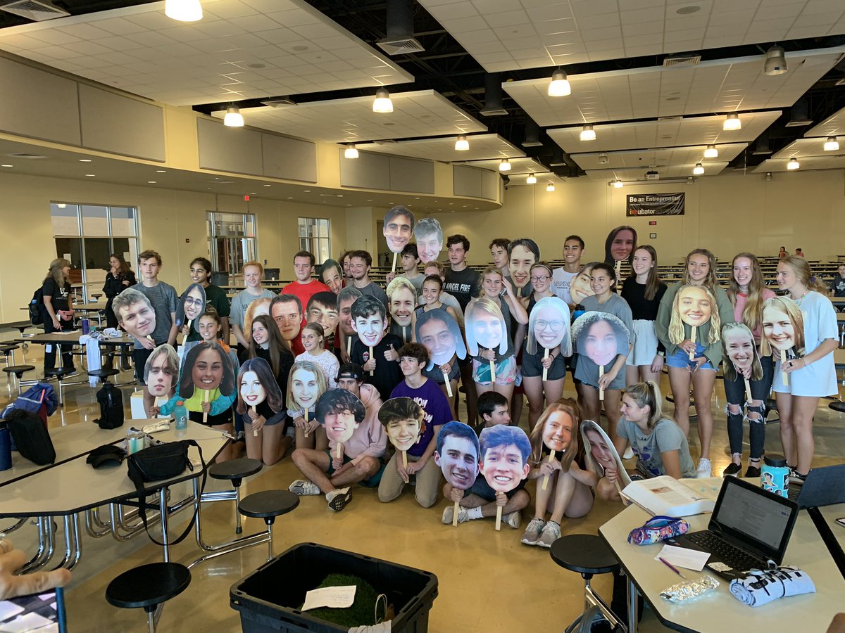 viperxcnation's tweet photo. Awesome Senior celebration this morning!  Thank you Contessa Weinheimer and everyone that made that possible.  Congrats Seniors! https://t.co/yDt0hcvzZe