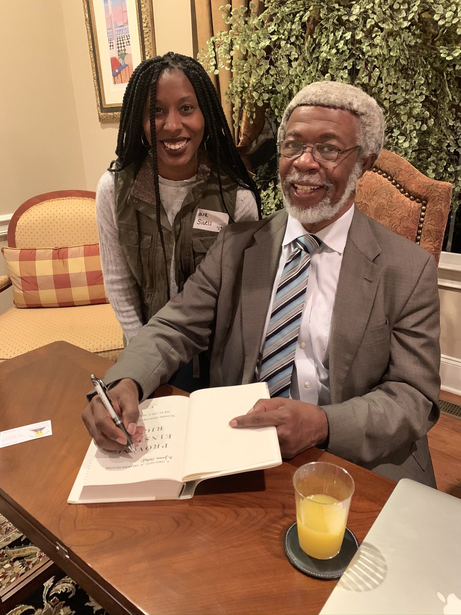 Cicisall's tweet photo. I had the pleasure of meeting Dr Gates in 2019 at the #DC #BAMIT meetup and getting a signed copy of his book! #BlackinPhysics #MIT https://t.co/hoFp9GCcPc