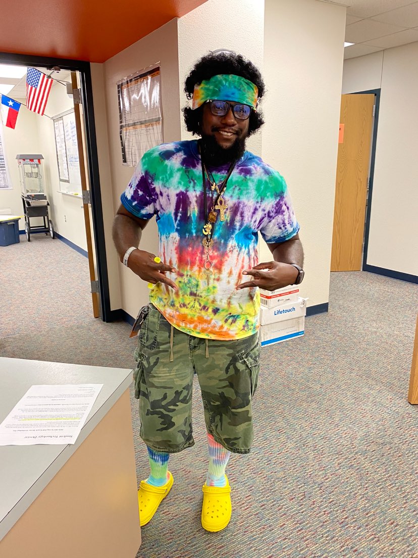 .<a href="/Tayeson_TMS_DLC/">Tayeson Ervin</a> understood the assignment! 🎉❤️
#RedRibbonWeek2021 <a href="/IrvingISD/">Irving ISD</a> <a href="/TravisMSBobcats/">Travis Bobcats</a>