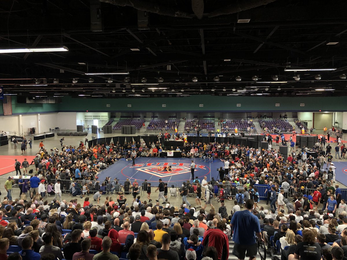 TommyBauer174's tweet photo. @Mason_Bauer2 picked up his first win at Super 32.  Insane Middle School &amp; High School energy &amp; competition! https://t.co/3kLfj4TgPp