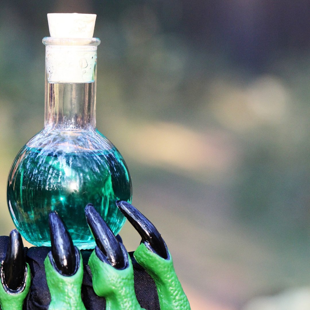 What'll be your potion for Halloween? Need some #halloweenrecipe inspiration? Grab a copy of our downloadable #halloweencocktails and #halloweendrinks-jugs idea to spook up and spice up your night!  ...then show us what you brew up on the night! pullthepinspirits.com/halloween-land…