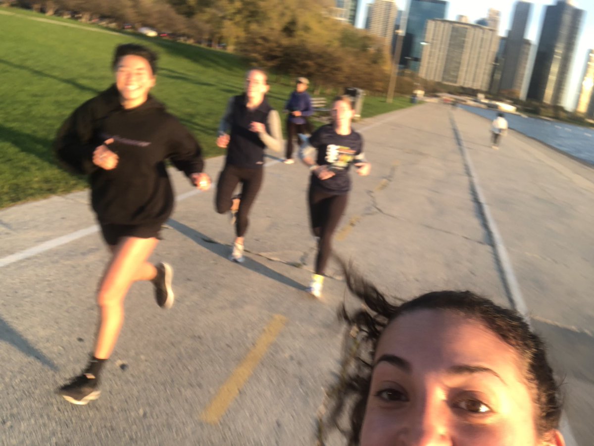 rianaschleicher's tweet photo. Kicking off the @neurocritical Annual Meeting in Chicago with a 5K Run 4 Research! 🧠 w/ @MorganEMckeown @katarina128_ and Caroline #NCS2021 https://t.co/Jf3aayEfr9