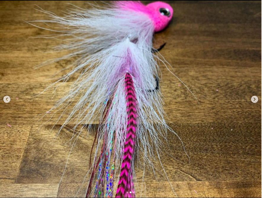 FarmsWhiting's tweet photo. Bright enough the fish can't miss it @artisanflies
Real men throw pink. That’s all.
.
.
.
.
.
.
.
.
#Artisanflies #musky #muskyfly #muskylife #muskieonthefly #pike #pikefly #strippingjunk #pinkflies #pinkfly #flytying #flytyingphotography #flytyingjunkie #flytyingaddict https://t.co/jQz26dacsm