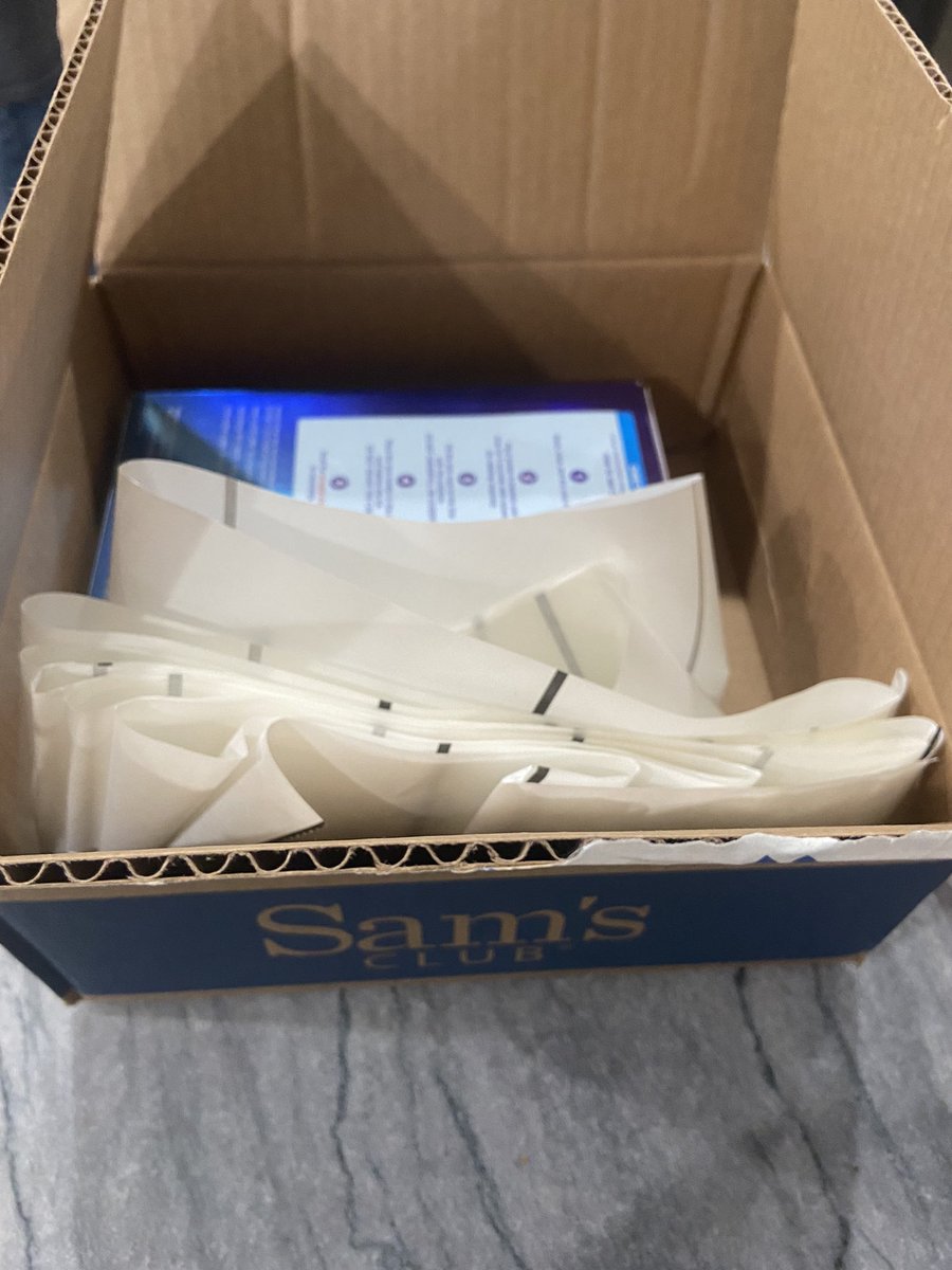 NanaKPrice's tweet photo. @SamsClub please don’t send your trash in my order….😒 https://t.co/d2yiJ8IotC