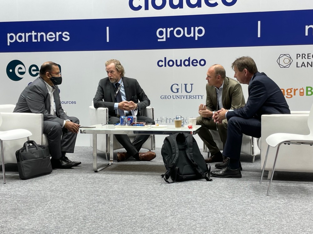 Fruitful discussions with our partners from German Aerospace Center (DLR), HPS, and Paras. #IAC2021