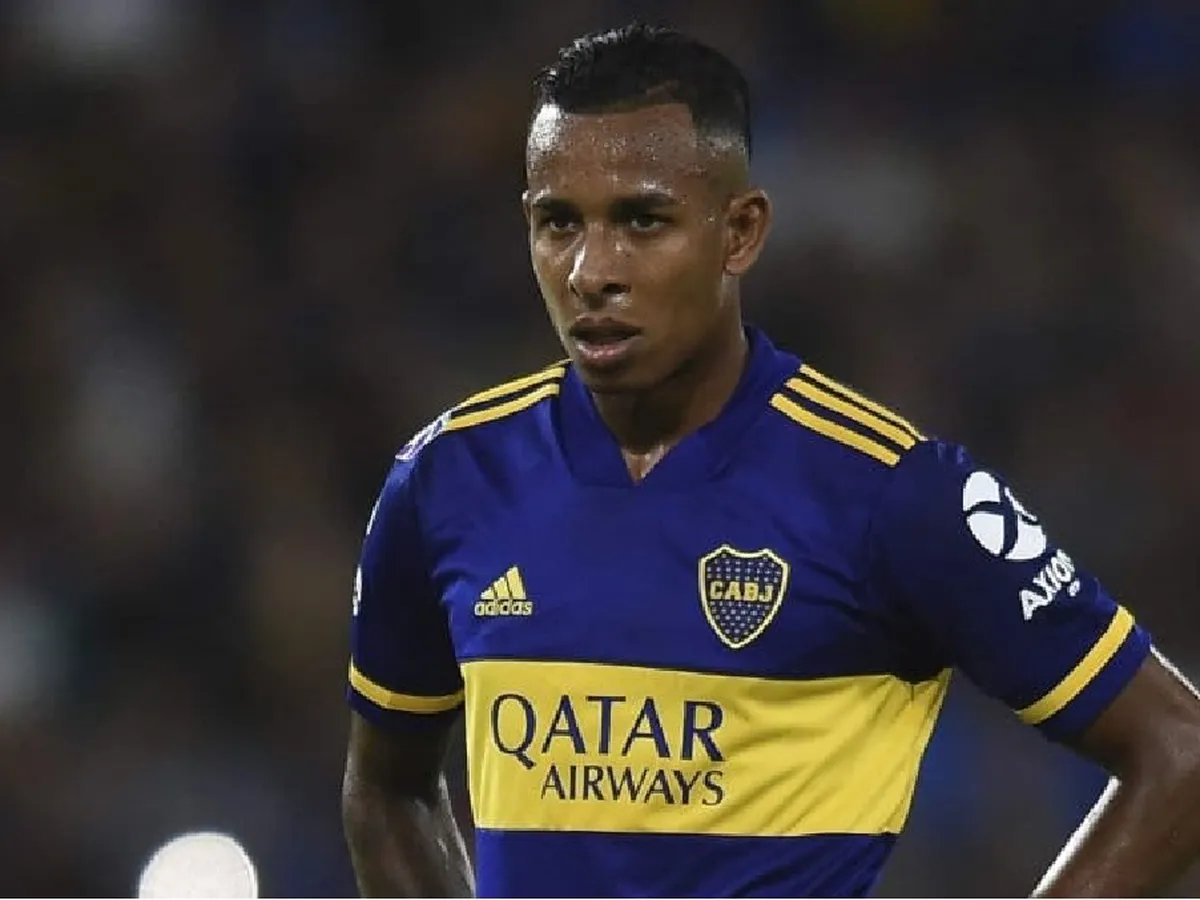 🤔 ¿Estás de acuerdo con que Villa vuelva a jugar con la camiseta de Boca? 

🔁Sí.
❤ No.
💬Los leemos 👇