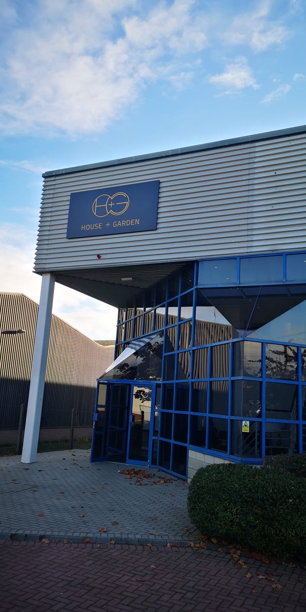 Signsireland's tweet photo. External Signage we recently completed for H + G, Santry #signage #fasciasign #externalsignage #design https://t.co/YoNiWTCzqJ