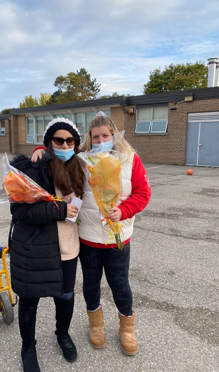 K4Ridgeview's tweet photo. Feeling very appreciated by our colleagues ,our principal Ms.Zinn and our vice principal Ms.Dietrich!
We are lucky to be part of an incredible school ❤️ https://t.co/LF3WuWqv2s