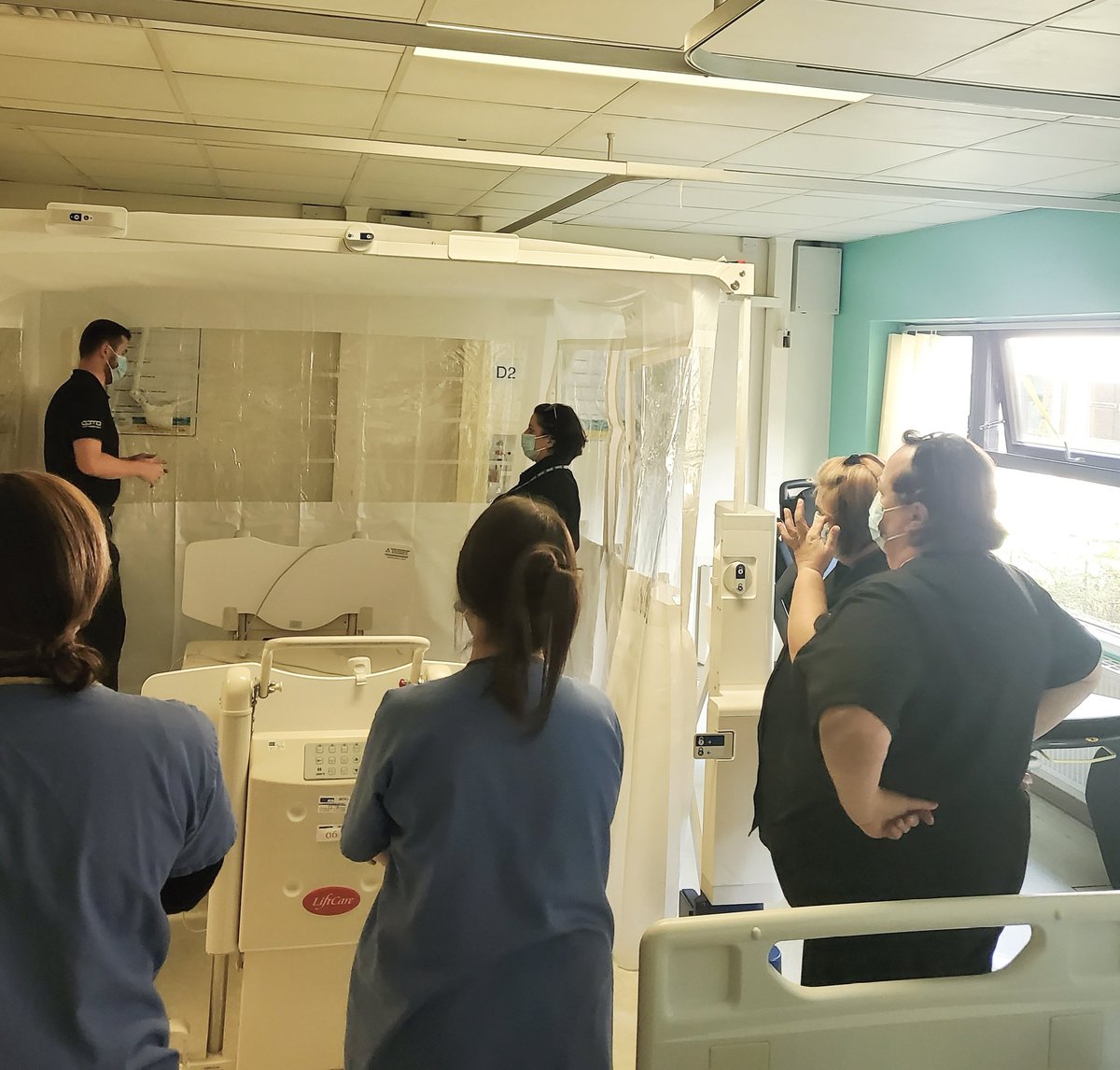 Bhrut_IPC's tweet photo. Rediroom training at KGH. Thank you all for attending 👍🙂#isolationroom #IPC https://t.co/udbV2nq2DT