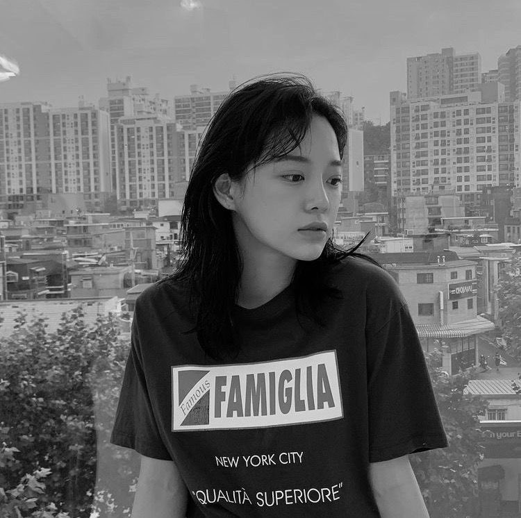 SW33TCNT's tweet image. so i’m sick. meaning i’ll barely be active on the tl for the next couple days but i’ll be hidden in dms. stay safe darlings.