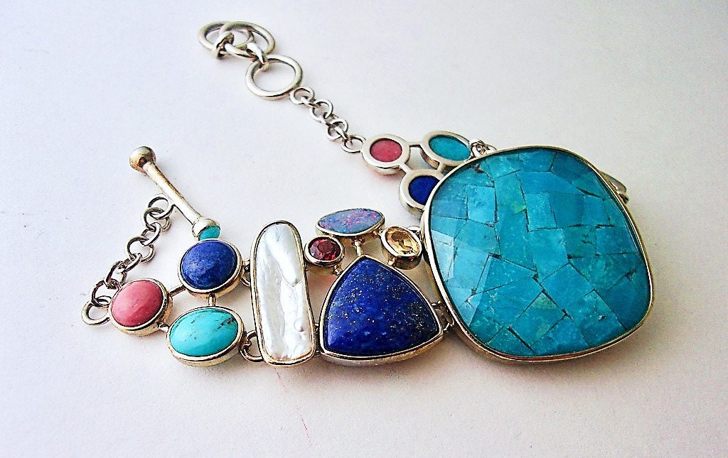 renaissancefai's tweet photo. Multi Gemstone Sterling Silver Bracelet, WHITNEY KELLY WK, Multi Colors, Toggle Clasp, Vintage https://t.co/4OQeTU2cwc #rainbow #yes #women #stone #toggle #whitneykellywk #multicolorbracelet #sterlingsilver #925bracelet https://t.co/o7zGXTNofJ