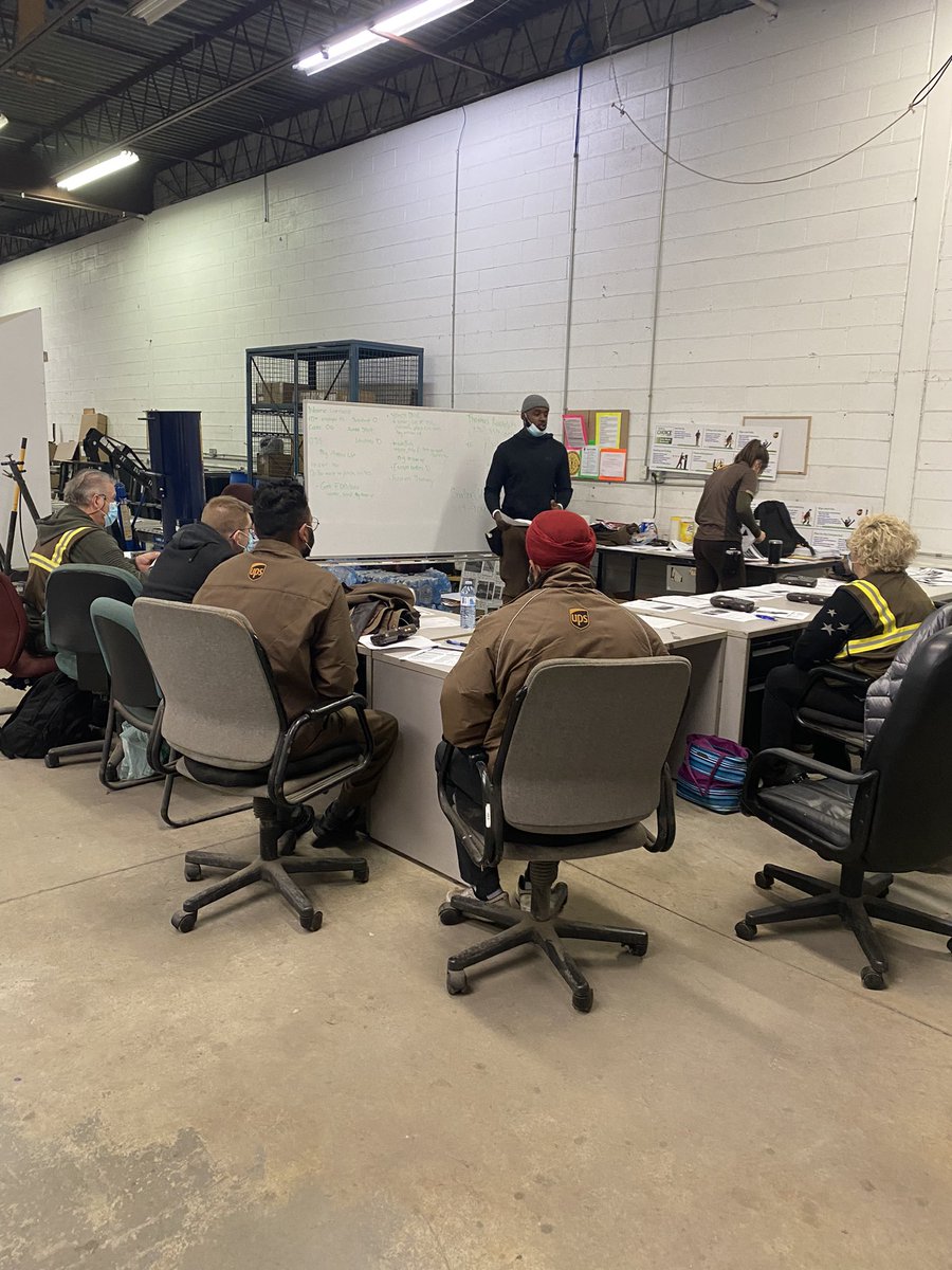 PedroS75136337's tweet photo. Safe by Choice - Thomas and Emma leading Group 2 Mentorship - Mental prep , parking selection , dressed for the weather . Finished with Diad Work ! @vincep634 @ChspWest @Ups @CanadaUPSers @UPSers @RollyPayne4 https://t.co/K7DPU2r5SA
