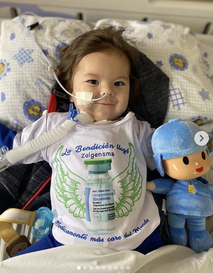 SbastienMlires1's tweet photo. La foto que el🇪🇨quería ver…

Derek Pinargote fue ingresado para recibir la medicina Zolgensma, tratamiento de la atrofia muscular espinal valorada a $2.1 M. 

¡Hoy una larga vida llena de historias empieza para el bebé de 10 meses!
📷IG Génesis Pinargote, la mamá https://t.co/UqdP4yfi22
