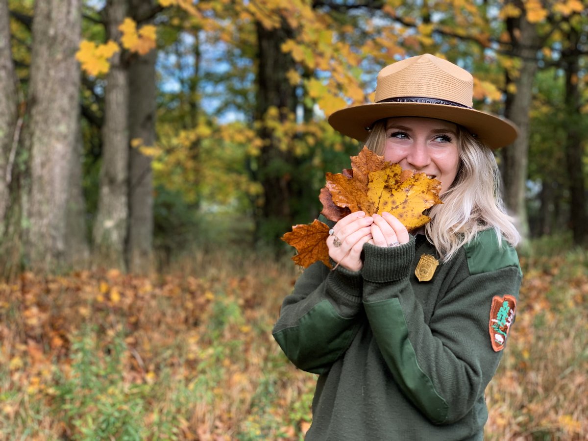 Maybe she's born with it...

...maybe it's maple leaves.🍁🍁 

#FallColors are out! 
Check back for a current conditions update later today.

Photo: NPS / Jill Peters

#NPS #NationalParkService #SleepingBearDunes #GreatLakes #Michigan #Fall