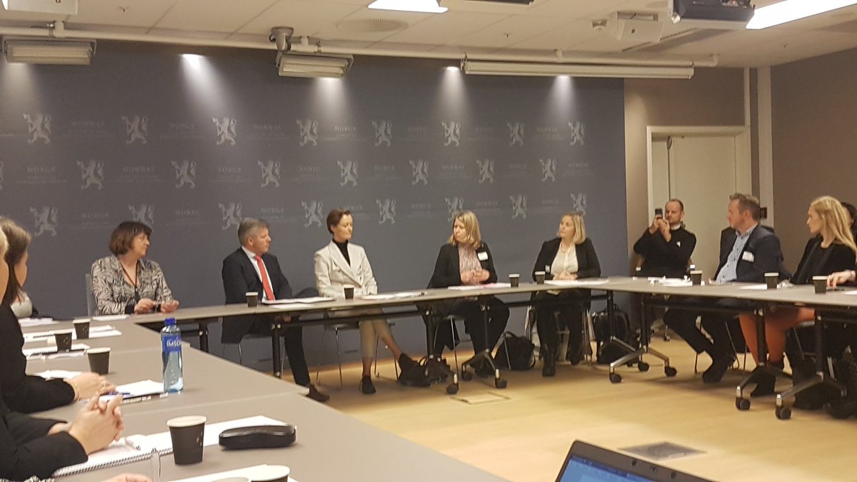 Fiskeriministeren <a href="/NFdep/">Nærings&fiskeridep</a> og kultur- og likestillingsministeren <a href="/Kulturdep/">Kultur- og likestillingsdepartementet</a> hadde i dag med organisasjonene i fiskerinæringa om trakassering av kvinner og likestilling. Norsk Villfisk og <a href="/rafisklaget/">Norges Råfisklag</a> bidro på møtet sammen med <a href="/NorgesFiskarlag/">Norges Fiskarlag</a> og <a href="/Fiskebat/">Fiskebåt</a>