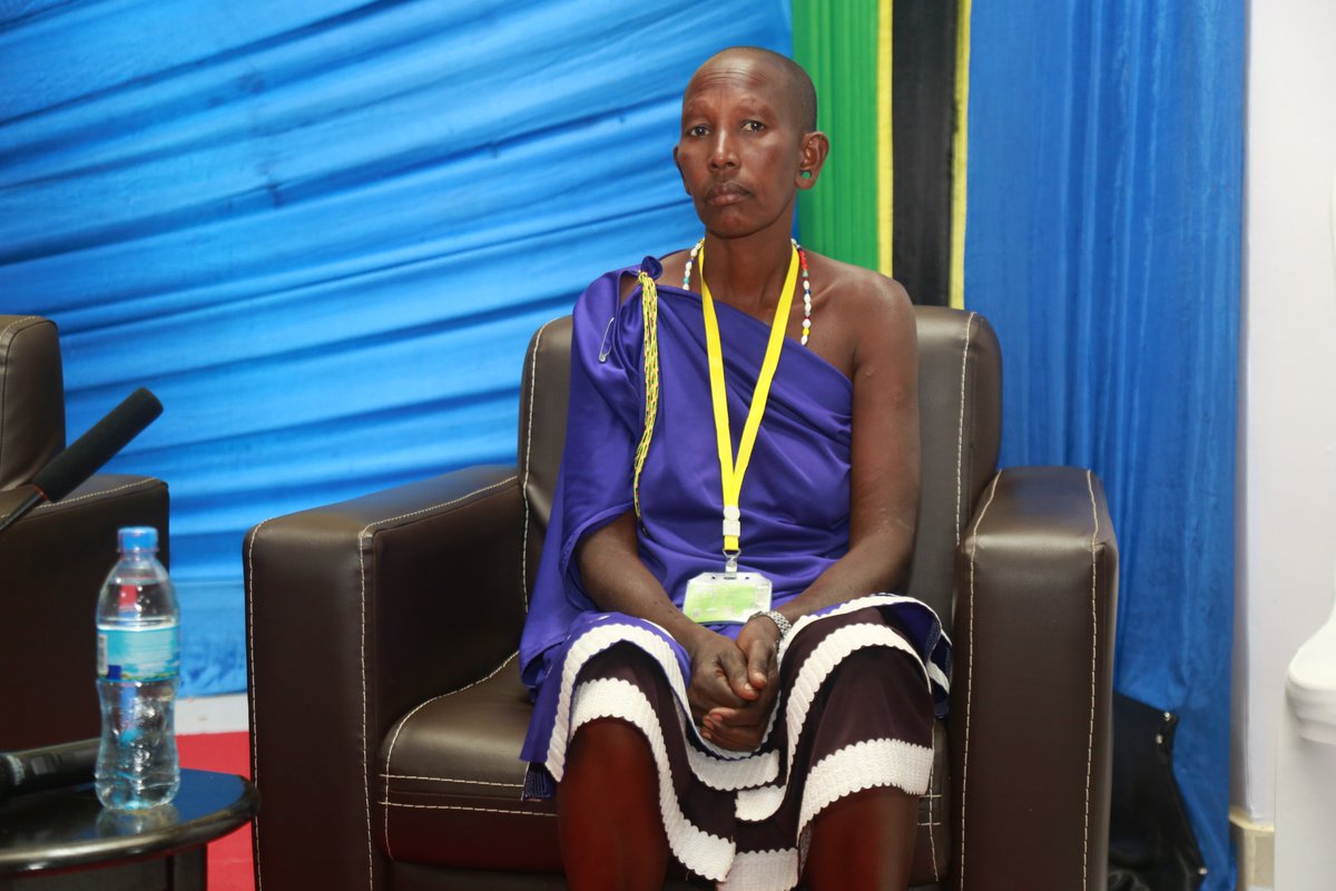 KilimohaiC's tweet photo. Picha za baadhi ya wakulima na wafugaji waliohudhuria Kongamano la Kilimo Ikolojia wakitueleza kwanini waliamua kuachana na Kilimo cha kisasa chenye kutumia madawa na kemikali nakujikita katika Kilimo Hai kinachotumia mbinu za kiasili kurutubisha ardhi na kupambana na wadudu. https://t.co/c2WrUsdkmm