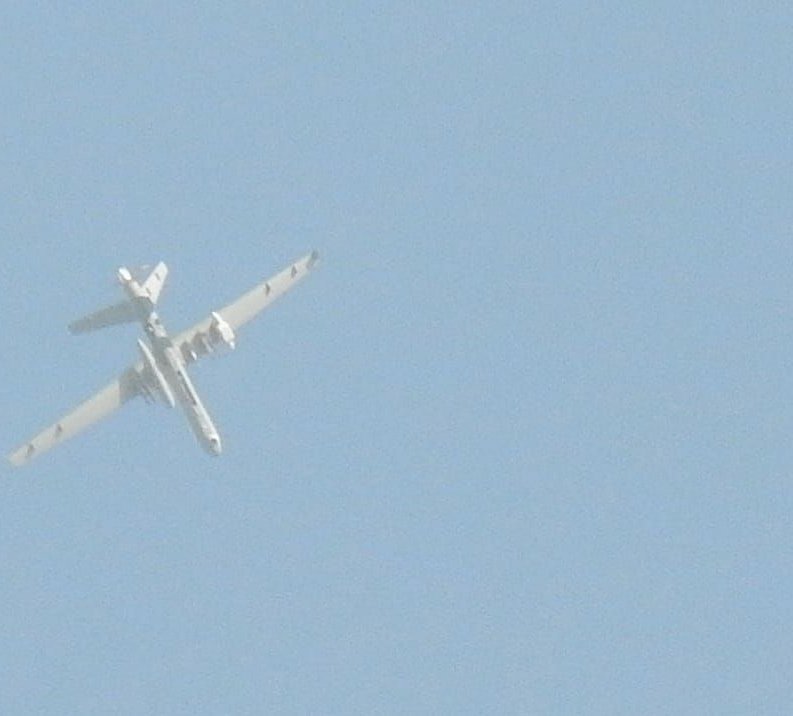 IdlibEn's tweet photo. Drones of the International Coalition flying in the countryside of #Idlib. https://t.co/xCjM6I6swi