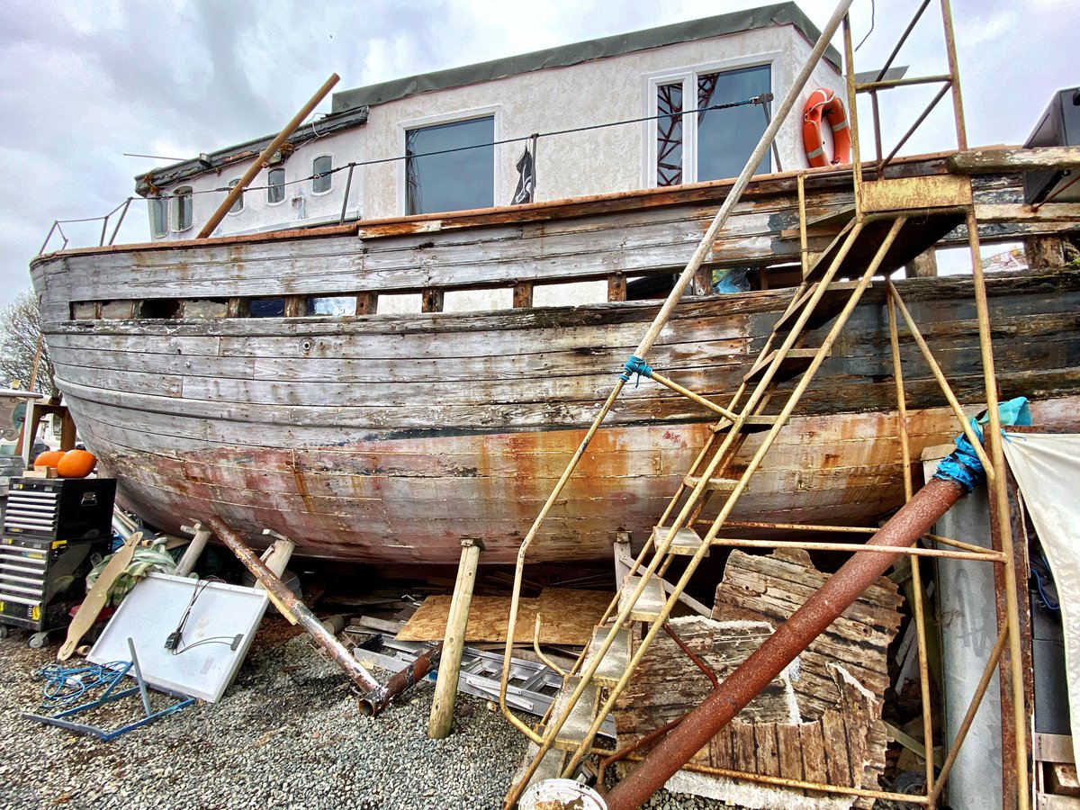 Lizard Hol Cottages tweet media