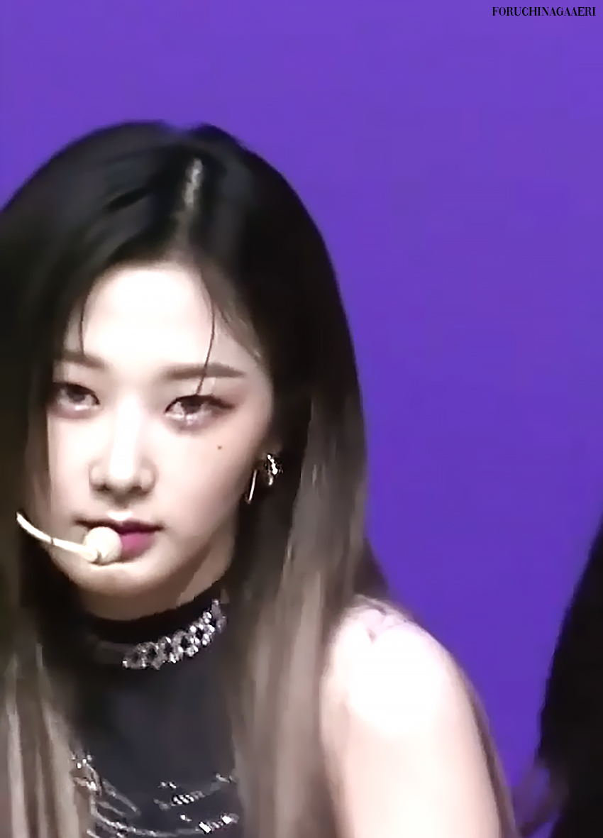 foruchinagaaeri's tweet photo. 😼
#GISELLE #지젤 #aespa https://t.co/crSvw54jfg
