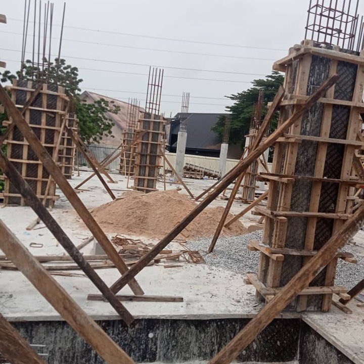 bolmarmic's tweet photo. Bolmarmic Nigeria Limited Introducing Ewa Court 2!

It is located at Tokunboh Omisore Street, Lekki 1. 

Expectant Features:

24hrs power,
Elevator,
Pool,
CCTV Camera,
24hrs security,
Gym,
Serene Environment.

How to secure yours;
- Put a Call through to us. https://t.co/JZ0JG1C6YG