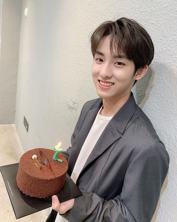 ˗ˏˋ🦊ʀᴇɴʀᴇɴ 🐰ˊˎ - tweet media