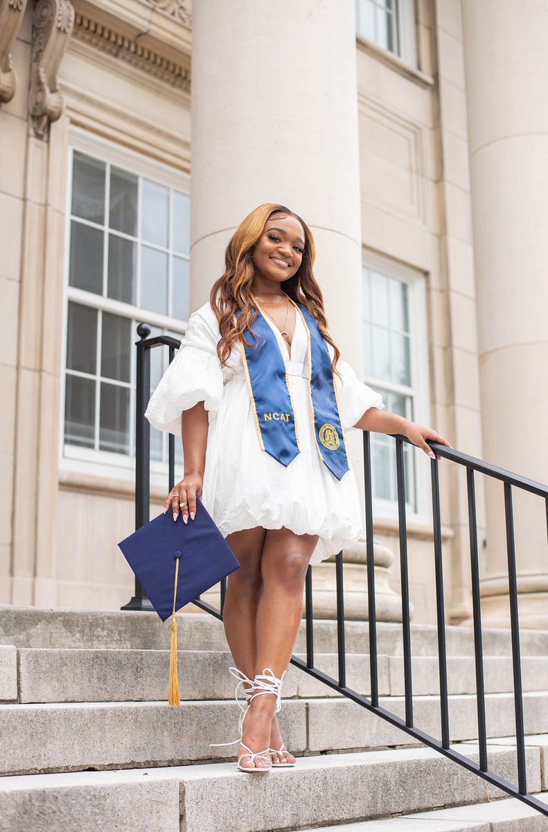 Lady__ACID's tweet photo. #NCAT21 • Grad Szn
#acidphotography https://t.co/XxNAf4qyah