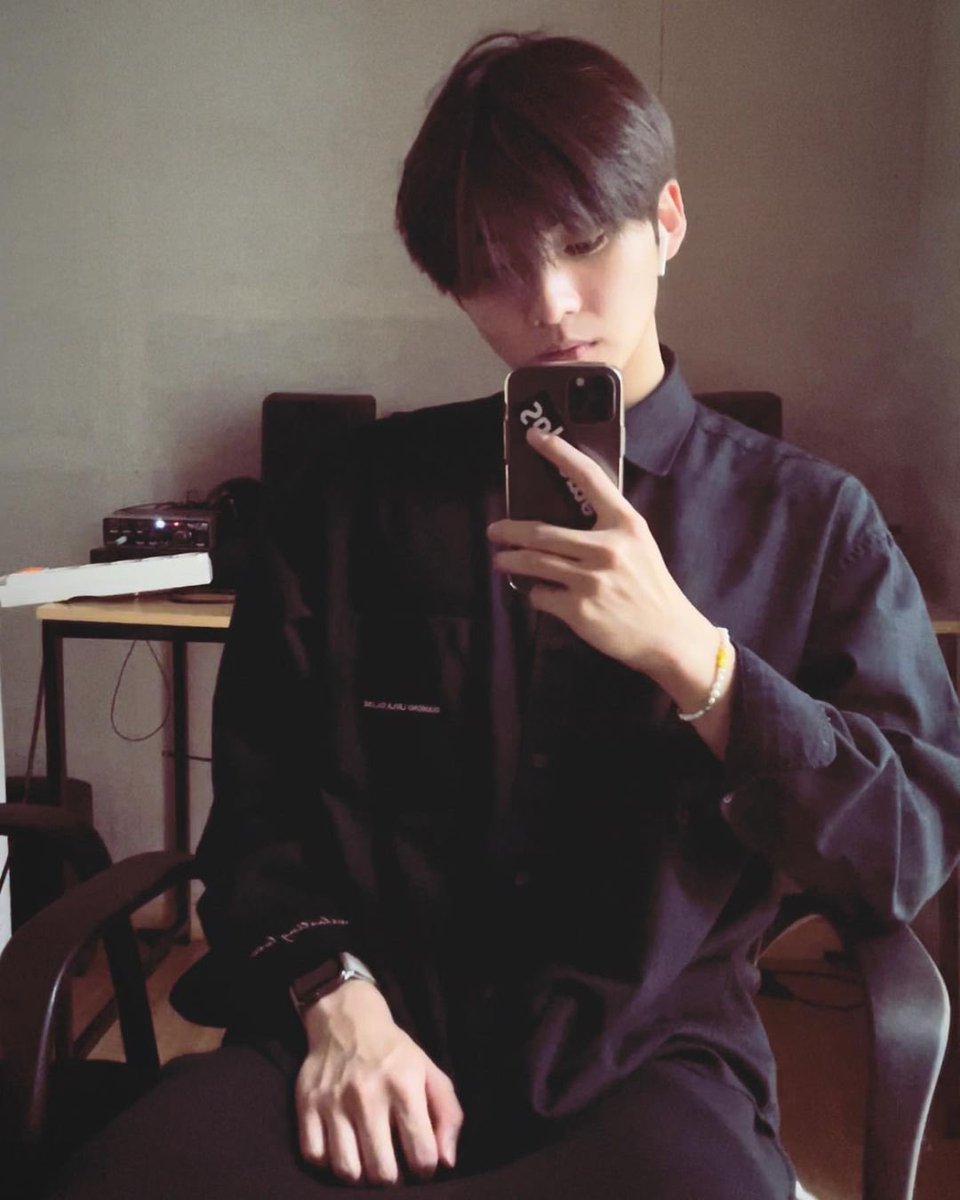 traineeAitalia's tweet photo. Nuovo post di [#SANGWON 🥀]

~27.10.21~

😊

#SANGWON #TraineeASangwon https://t.co/h9qwbk3YLp