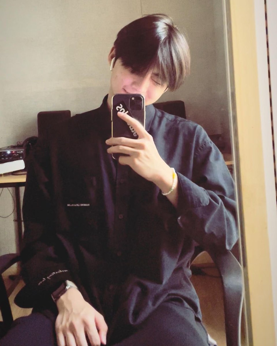 traineeAitalia's tweet photo. Nuovo post di [#SANGWON 🥀]

~27.10.21~

😊

#SANGWON #TraineeASangwon https://t.co/h9qwbk3YLp