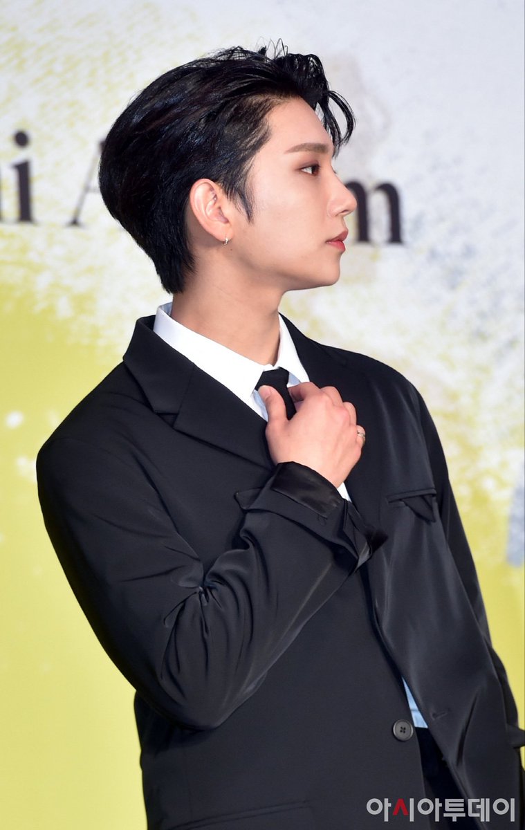 whynotgun's tweet photo. 도련님과 경호원으로 만나주세요 https://t.co/8WY62NW4Ci
