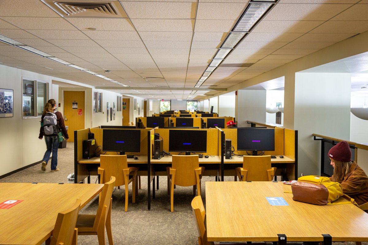 TexasTechLib's tweet photo. πΆπ΅ "I caught a vibe.
I study on the mezzanine a lot.
Individual or group study pods.
The Personal Librarians know a lot, a lot, a lot, a lot." π΅πΆ
#WednesdayGrindStudySpaceFind #CatchAVibe #GoLibrary #GoCreateYourWorld #ReadEmWreckEm #TexasTech https://t.co/3f8WZRfuoD