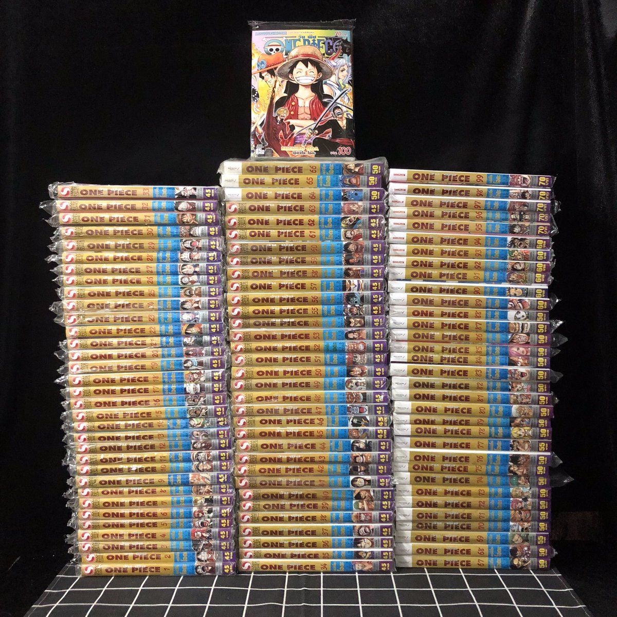 nn28769's tweet photo. 🌈ส่งต่อ🌈
ONE PIECE 1-100
ราคา 2,500฿ รวมส่ง

วันพีซเล่ม 1-100
เล่ม1-60 มีแต้มแดงตามรูป
เล่ม62-90 มือ1 ยังไม่แกะ
ทุกเล่มสภาพดี อ่านครั้งเดียวแล้วเก็บเข้าถุง

#หนังสือ #onepiece #วันพีซ #การ์ตูนวันพีซ #หนังสือมือสอง #หนังสือการ์ตูน #หนังสือการ์ตูนมือสอง https://t.co/b1fB5FnfyC