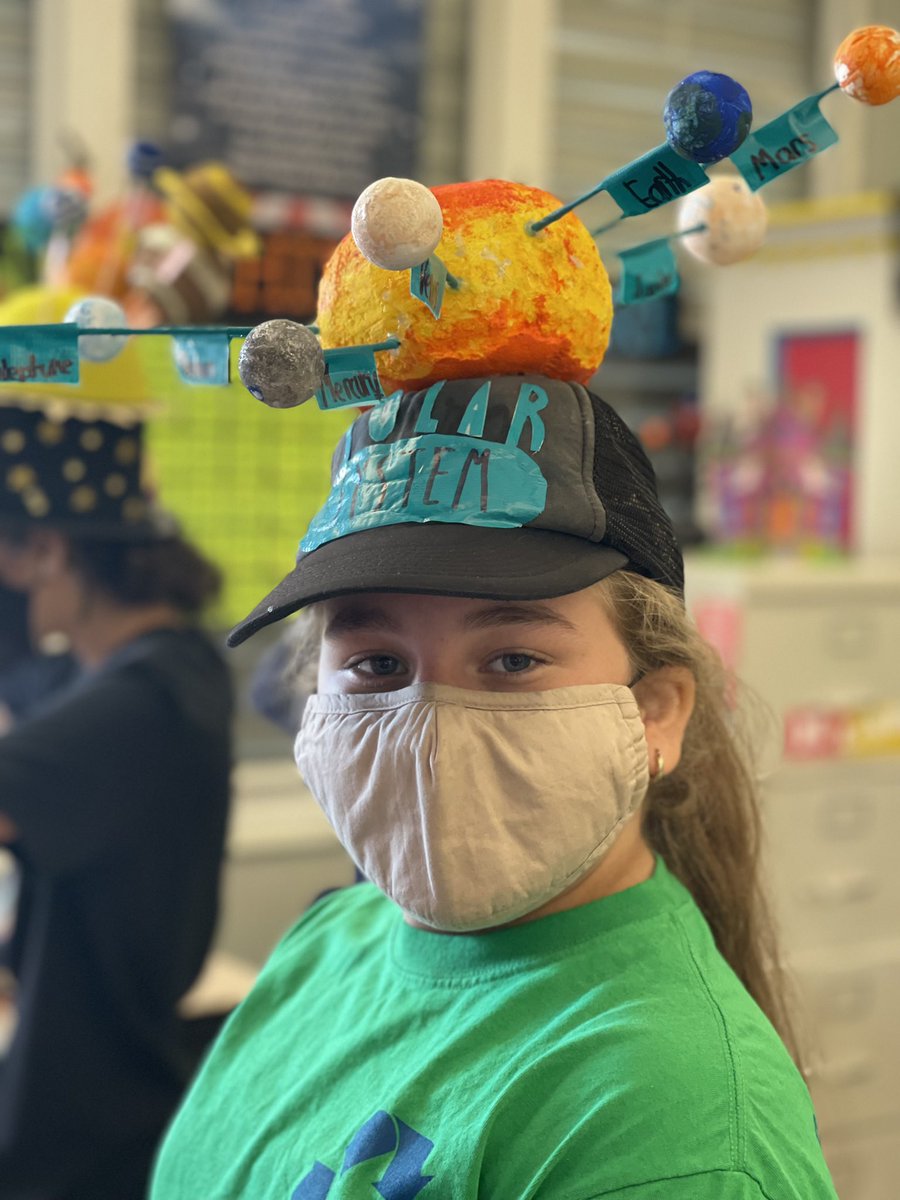 marlinsvilla's tweet photo. 5th graders are putting the A in STEAM with our Solar System Model Hats @RoyalPalmElem @MDCPSSTEAM @MDCPSSouth https://t.co/cRMg3uxSdB