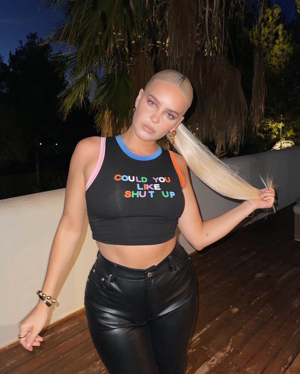 AnneMarie's tweet photo. I’m moving to Ibeefa. Can someone teach me Spanish please? ASAP 🥺🥺 https://t.co/Qv5ZKgQcsx