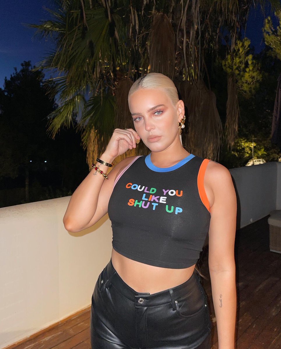 AnneMarie's tweet photo. I’m moving to Ibeefa. Can someone teach me Spanish please? ASAP 🥺🥺 https://t.co/Qv5ZKgQcsx