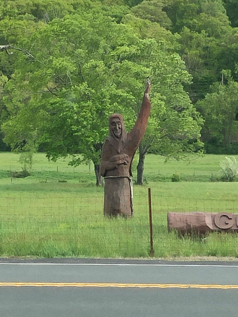 SpookyGayFam's tweet photo. Here are some photos of the infamous #Blairsden from our latest episode with @thatsspookypod ! Pictured: the Blairsden estate, the Jesus statue where Bob and Kevin ran screaming, and the devil’s tomb where we saw…something sitting on top. Listen to the episode now! https://t.co/X7lCU6vRkc