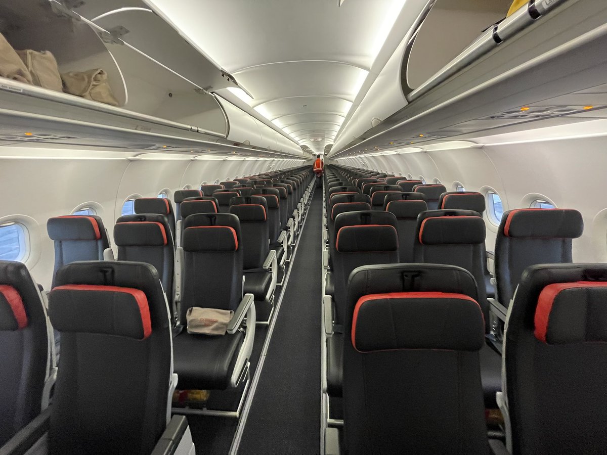 altimox's tweet photo. Primer avión con nueva configuración: Avianca Colombia. Airbus A320-214 [N961AV] 🇨🇴 #Avianca #AviancaColombia #Airbus #A320 #AirbusLovers #AvGeek https://t.co/QqTw9c2j5t