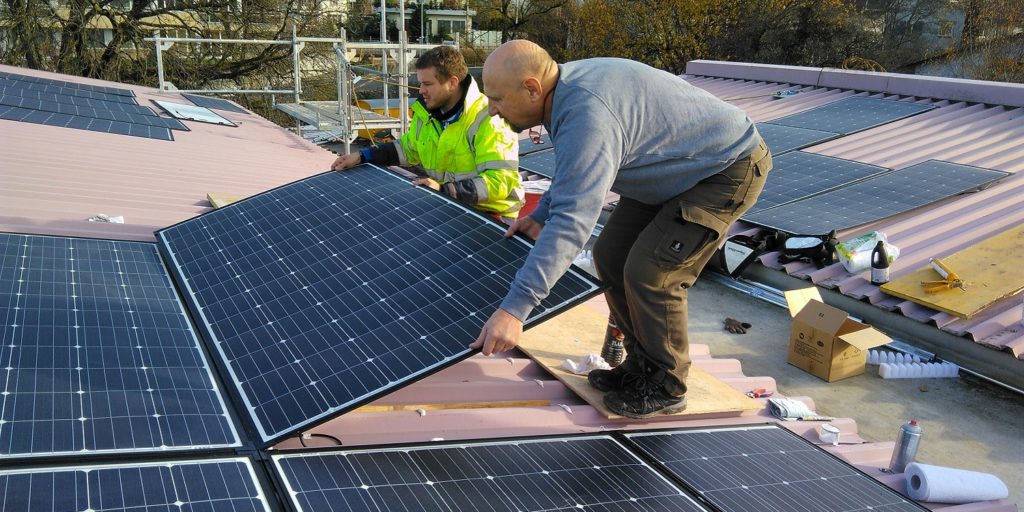 pvmagazine's tweet photo. Solar job numbers kept on rising in 2020: The latest edition of a clean power jobs survey produced by IRENA and the International Labour Organization has stressed the important role which will need to be played by the public… https://t.co/UlvJ6wFY3K #solarenergy #solarpv #solar https://t.co/lt02K3iftd