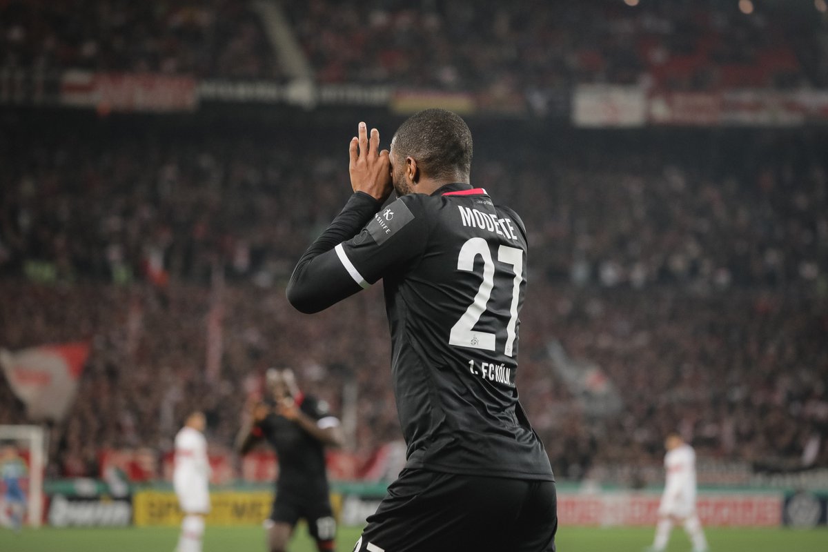 Er kam, sah und traf! 😁🤓
___
🐊 0:2 🐐 (90.) #VFBKOE #effzeh