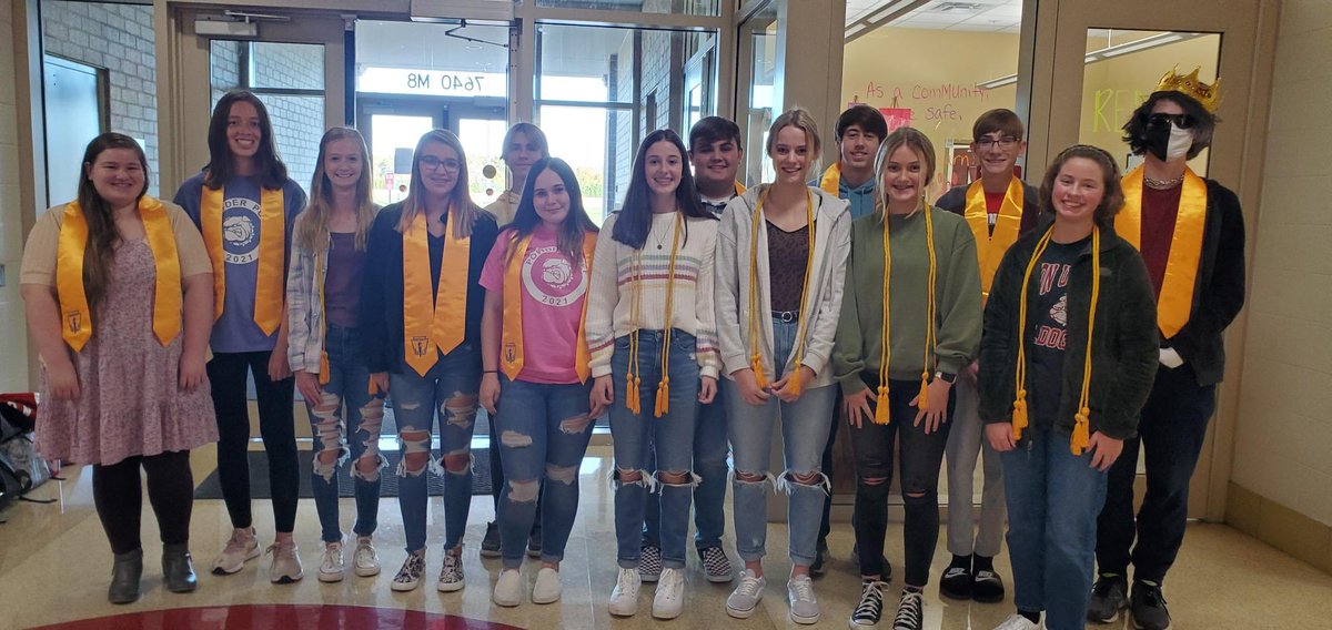 MSlonkosky's tweet photo. Congratulations to the 17 new members selected into Milton-Union’s National Honor Society! #NHS https://t.co/Lynv81iFvO