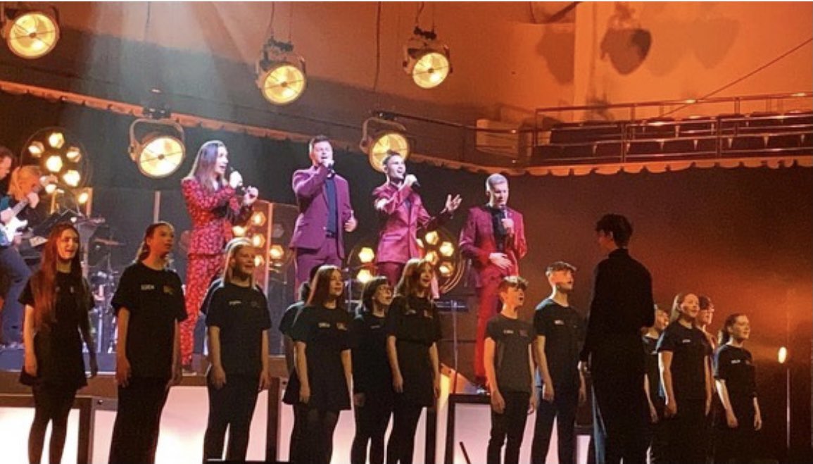 judeforsey's tweet photo. Great evening yesterday performing with the very talented @Collabro @RoyalNottingham #Nottingham #singer #collabrochoirs @copperstudios_ https://t.co/YS0G2ztBA8