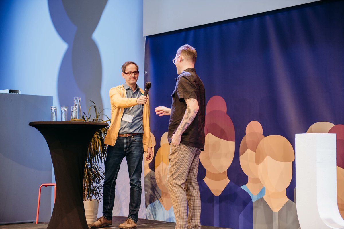 scheugl's tweet photo. Meeting 150 UX people in real life – at the conference @uxconvienna – was risky but fun😍. Great seeing the UX community healthy and growing. I had many interesting conversations, workshops and talks. Thanks to the organization team – great job! #uxconvienna #uxwien https://t.co/P25FG2qp5s