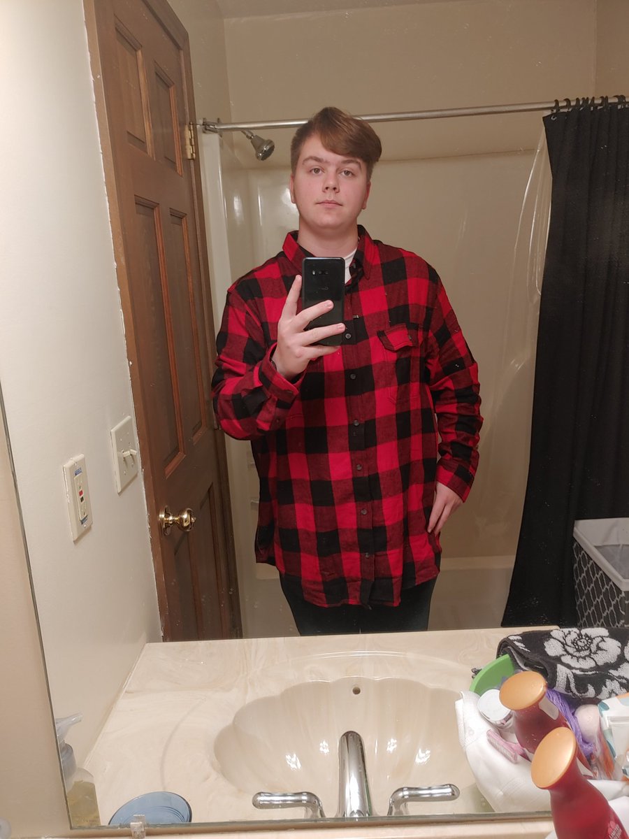 ObsidianStag13's tweet image. Ngl, today's fit makes me feel/look like @RyanKellyComedy. 
Anyone concur?
#Wednesday
#fall
#fallflannel