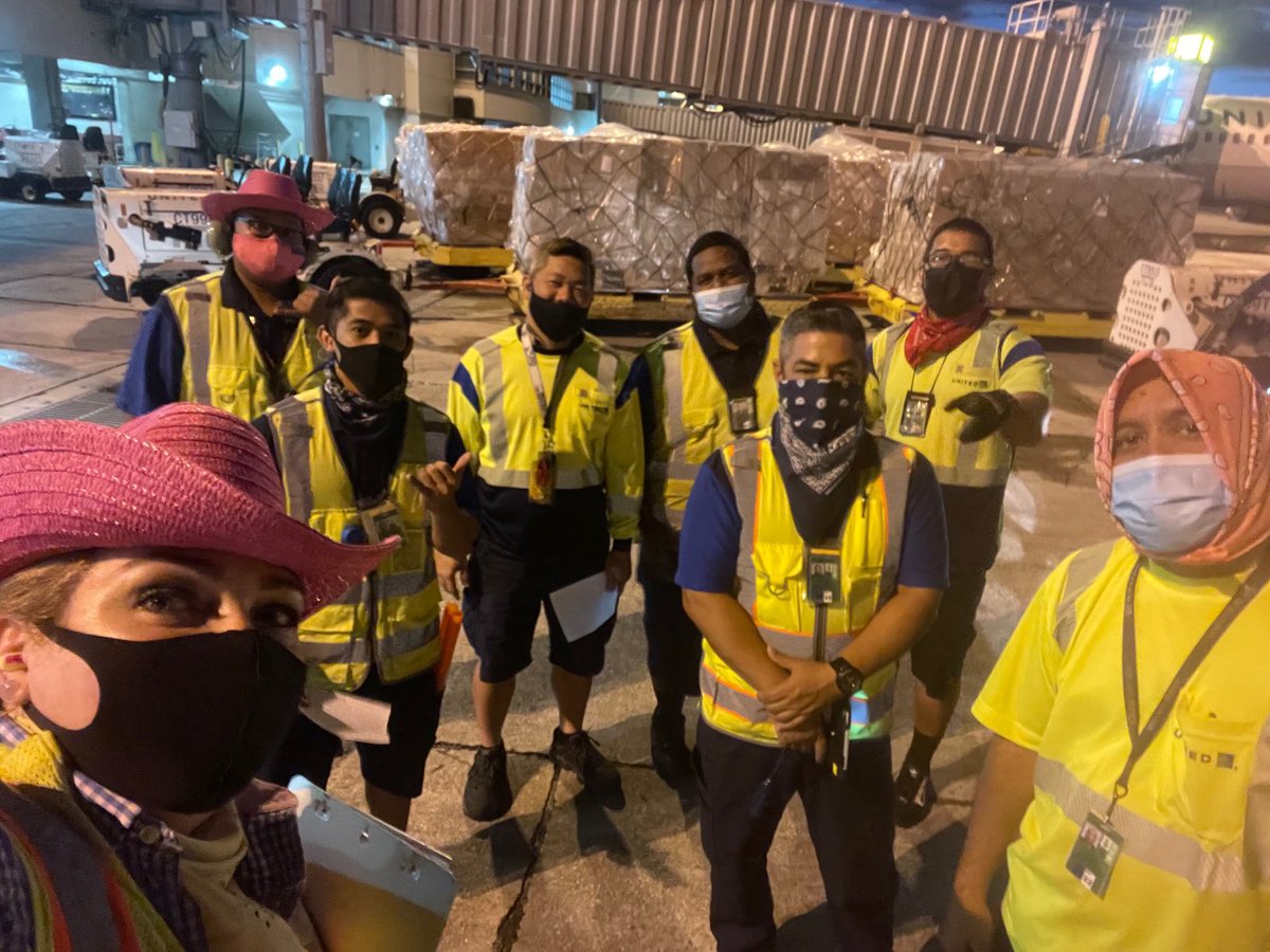 GUM all ready with the group huddle before their safety rodeo via live stream ⁦@AOSafetyUAL⁩ ⁦@weareunited⁩