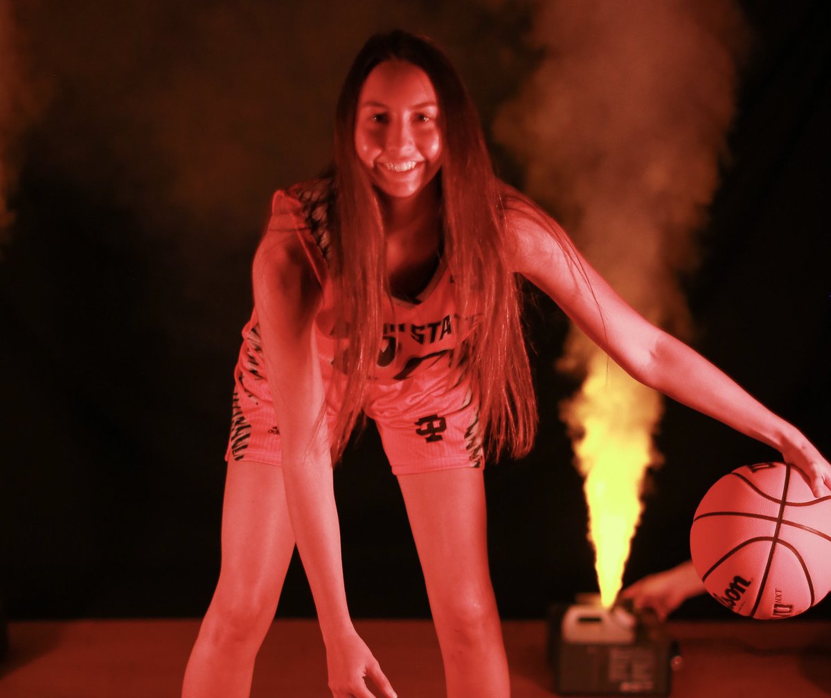 HeartofaBengal's tweet photo. Say “HAPPY BIRTHDAY” so our fabulous freshman Sophia Covello! https://t.co/DYmoNSadlk