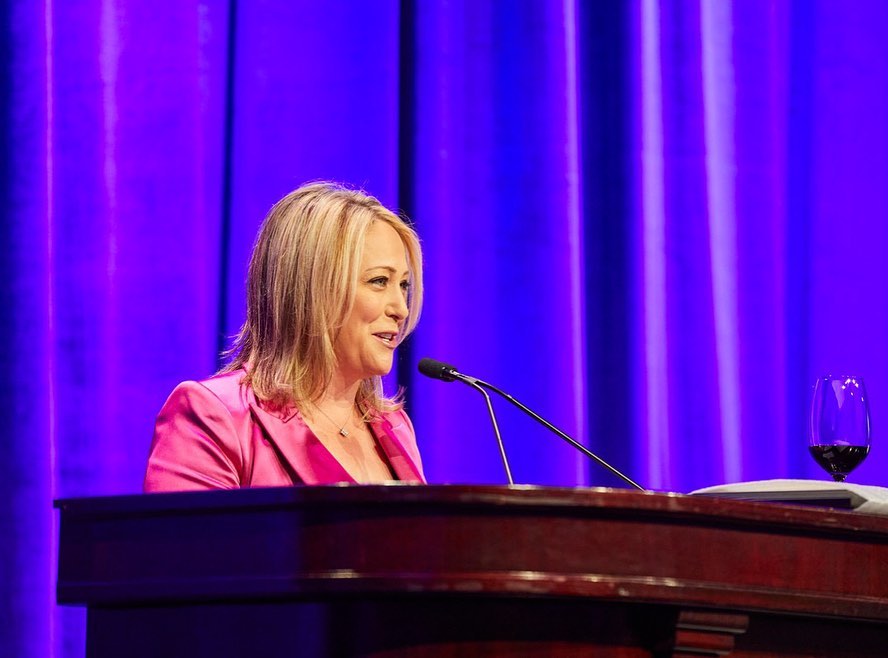 kerrcellars's tweet photo. @cristiekerr had the pleasure to be honored as a #WineStar this past weekend at the 40th Annual @wine_spectator New York Wine Experience. Sharing the #KerrCellars story and wine with a room full of wine lovers is a moment we will truly never forget!
#WineSpectator #NYWE2021 https://t.co/o14nkqHjHQ