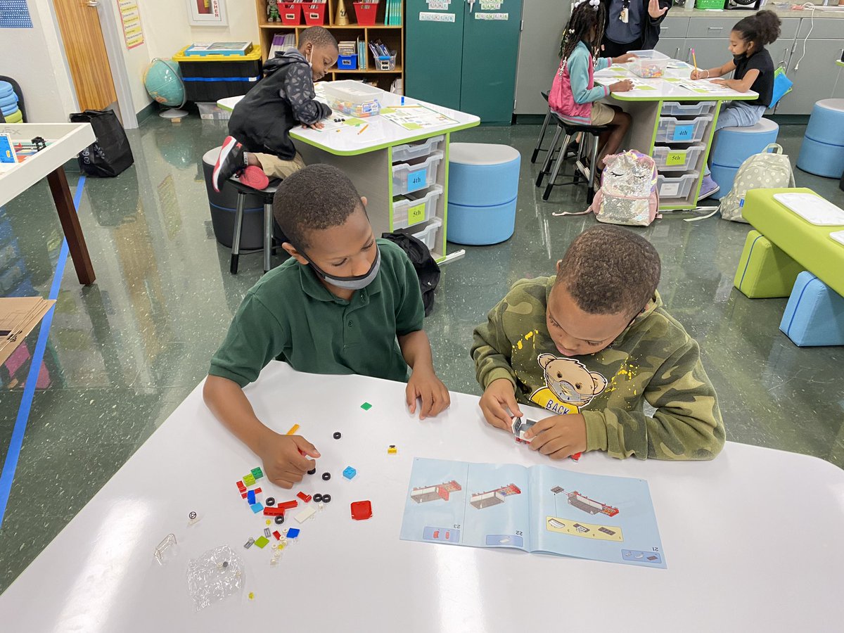 LEGO League Explorer club started today! <a href="/KerrieARose/">Kerrie Rose</a> you did a fantastic job leading the club for your very first time! I’m so proud of these teachers stepping up to the plate and doing enrichment after school for our kiddos! <a href="/suncoastfll/">SuncoastFLL</a> <a href="/firstlegoleague/">FIRST LEGO League</a> <a href="/TampaBaySTEM/">TampaBaySTEM</a>